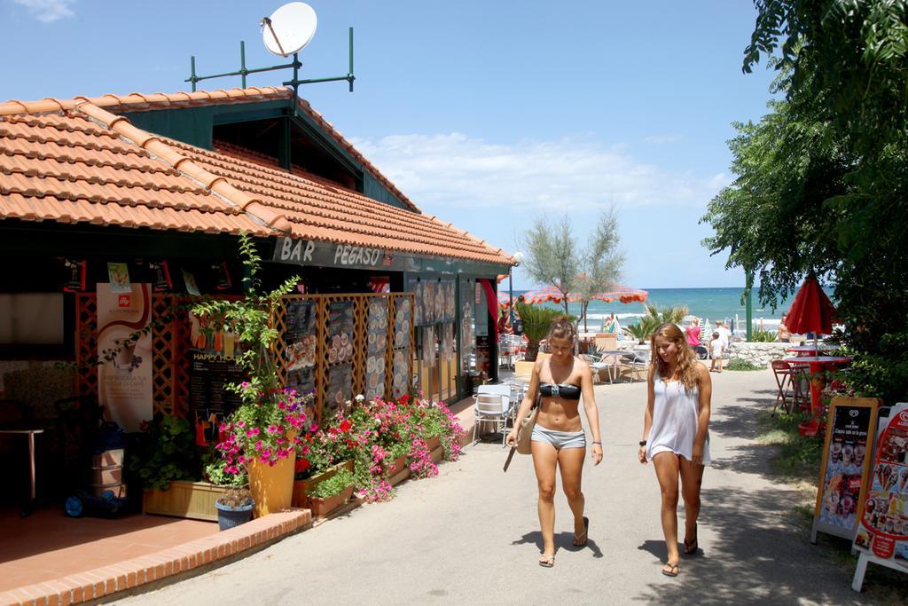 מלון פסקיצ'י Centro Turistico San Nicola מראה חיצוני תמונה